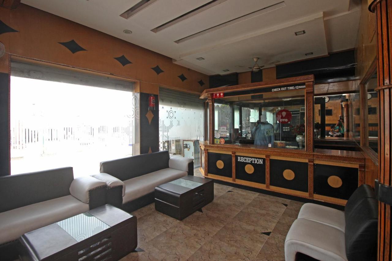 Oyo 9388 Yash Hotel Джайпур Екстериор снимка